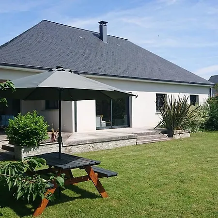 Maison L'Allee Des Arums Oloron-Sainte-Marie Exterior photo